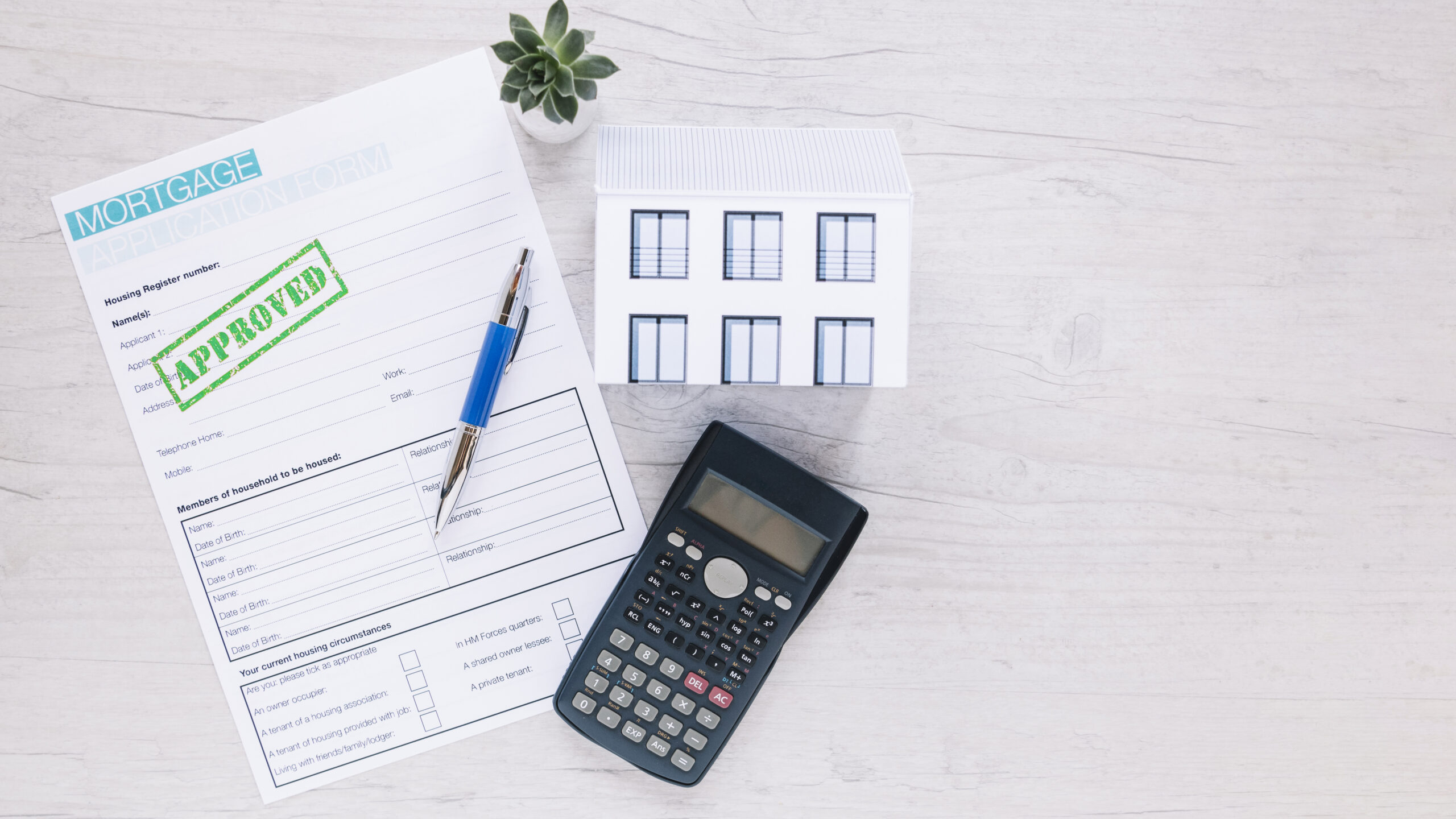 Mortgage rates flat to start the week; volatility expected